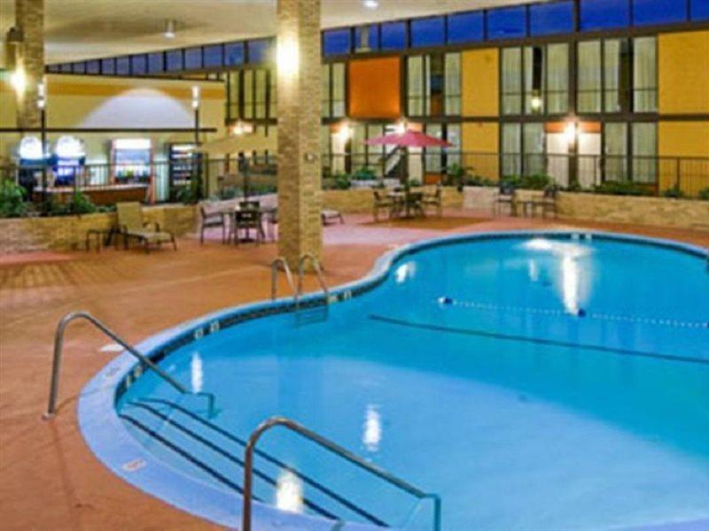 Wyndham Garden Oklahoma City Resort & Conference Hotel Near Airport, Fairgrounds Paycom & I40 Εξωτερικό φωτογραφία