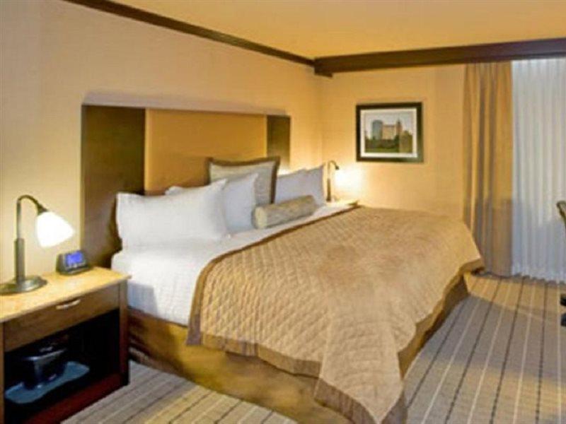Wyndham Garden Oklahoma City Resort & Conference Hotel Near Airport, Fairgrounds Paycom & I40 Εξωτερικό φωτογραφία