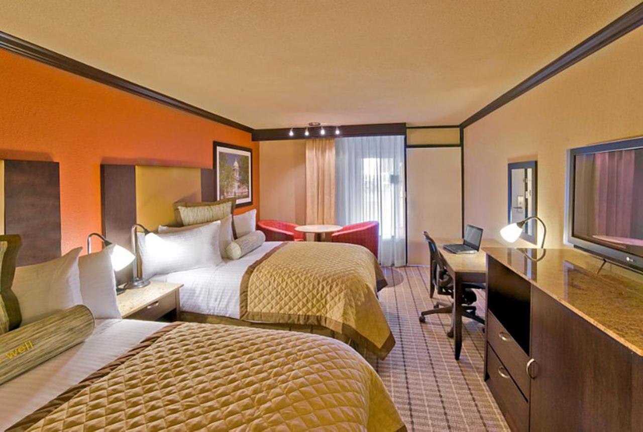Wyndham Garden Oklahoma City Resort & Conference Hotel Near Airport, Fairgrounds Paycom & I40 Δωμάτιο φωτογραφία