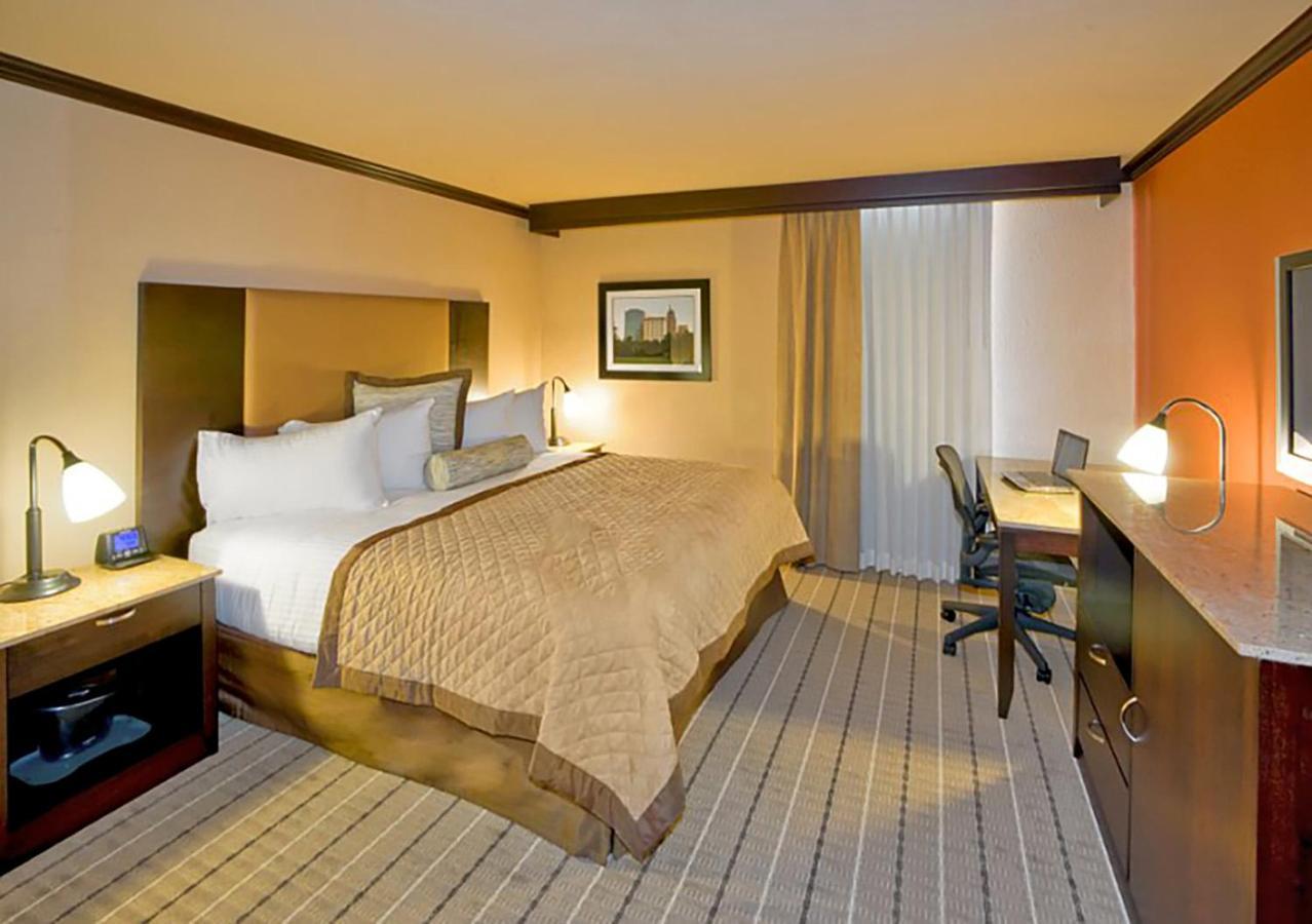 Wyndham Garden Oklahoma City Resort & Conference Hotel Near Airport, Fairgrounds Paycom & I40 Εξωτερικό φωτογραφία
