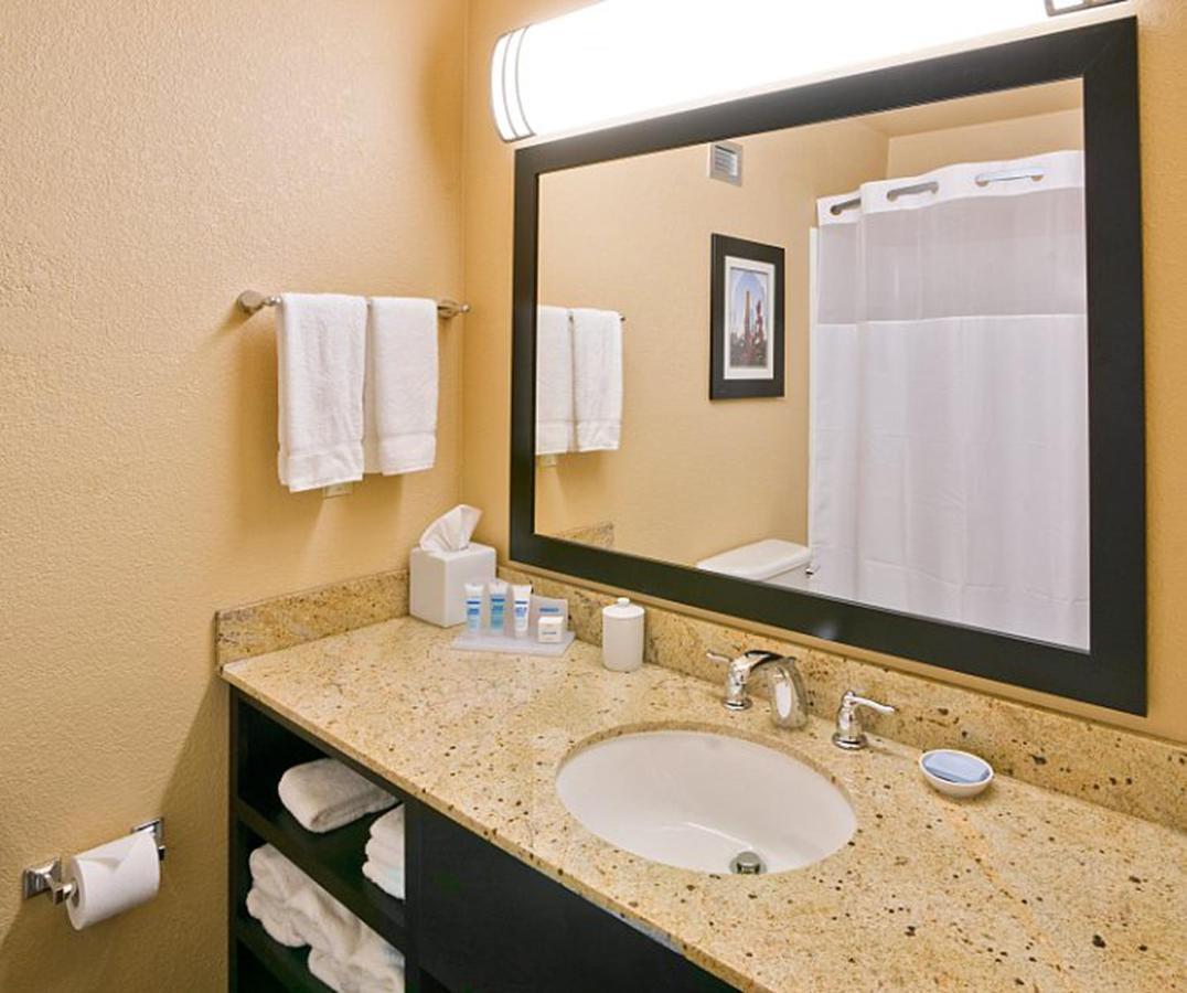 Wyndham Garden Oklahoma City Resort & Conference Hotel Near Airport, Fairgrounds Paycom & I40 Εξωτερικό φωτογραφία