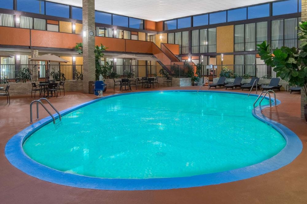 Wyndham Garden Oklahoma City Resort & Conference Hotel Near Airport, Fairgrounds Paycom & I40 Εξωτερικό φωτογραφία