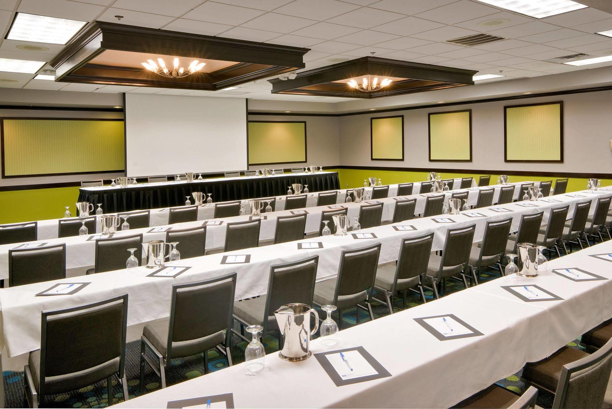 Wyndham Garden Oklahoma City Resort & Conference Hotel Near Airport, Fairgrounds Paycom & I40 Εξωτερικό φωτογραφία